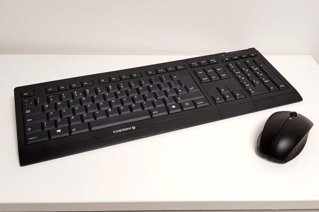 Cherry B. Unlimited 3.0 draadloze desktopset – muis en toetsenbord voor op kantoor