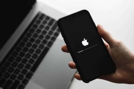 Gebruikers mobiele apps verwachten prestaties, privacy en AI