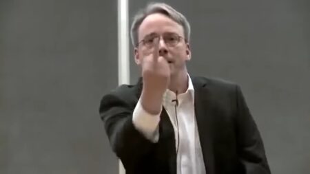 Linux-ontwikkelaar krijgt publieke waarschuwing van Torvalds