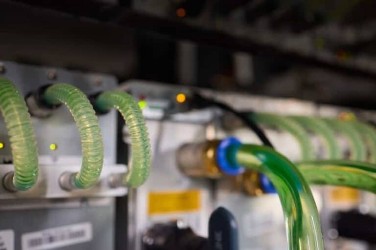Liquid cooling dwingt datacenters tot andere ontwerpkeuzes