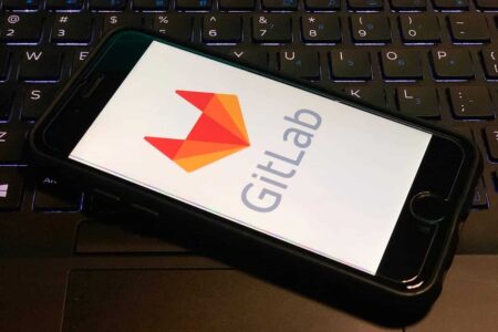 GitLab 19.2 laat AI-agents kwetsbaarheden zelf oplossen