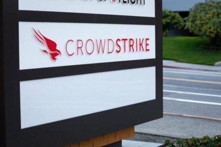 CrowdStrike koopt IP van XM Cyber en brengt Falcon naar de STACKIT-cloud